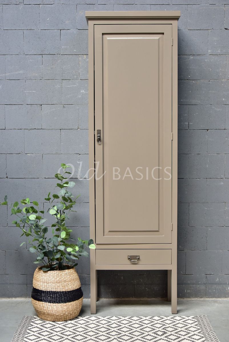Detail van Smalle kast, beige, grijs, materiaal hout